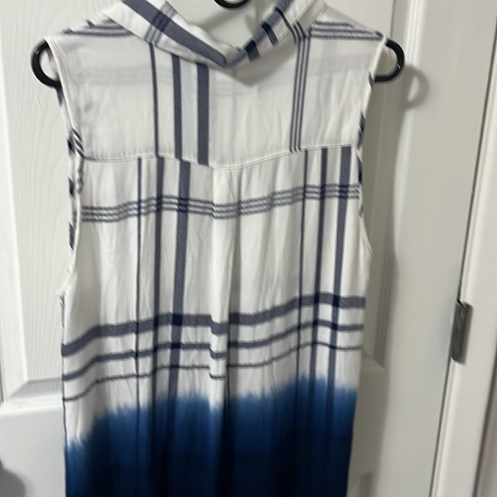 COPY - Sleeveless button up blouse - Picture 5 of 5